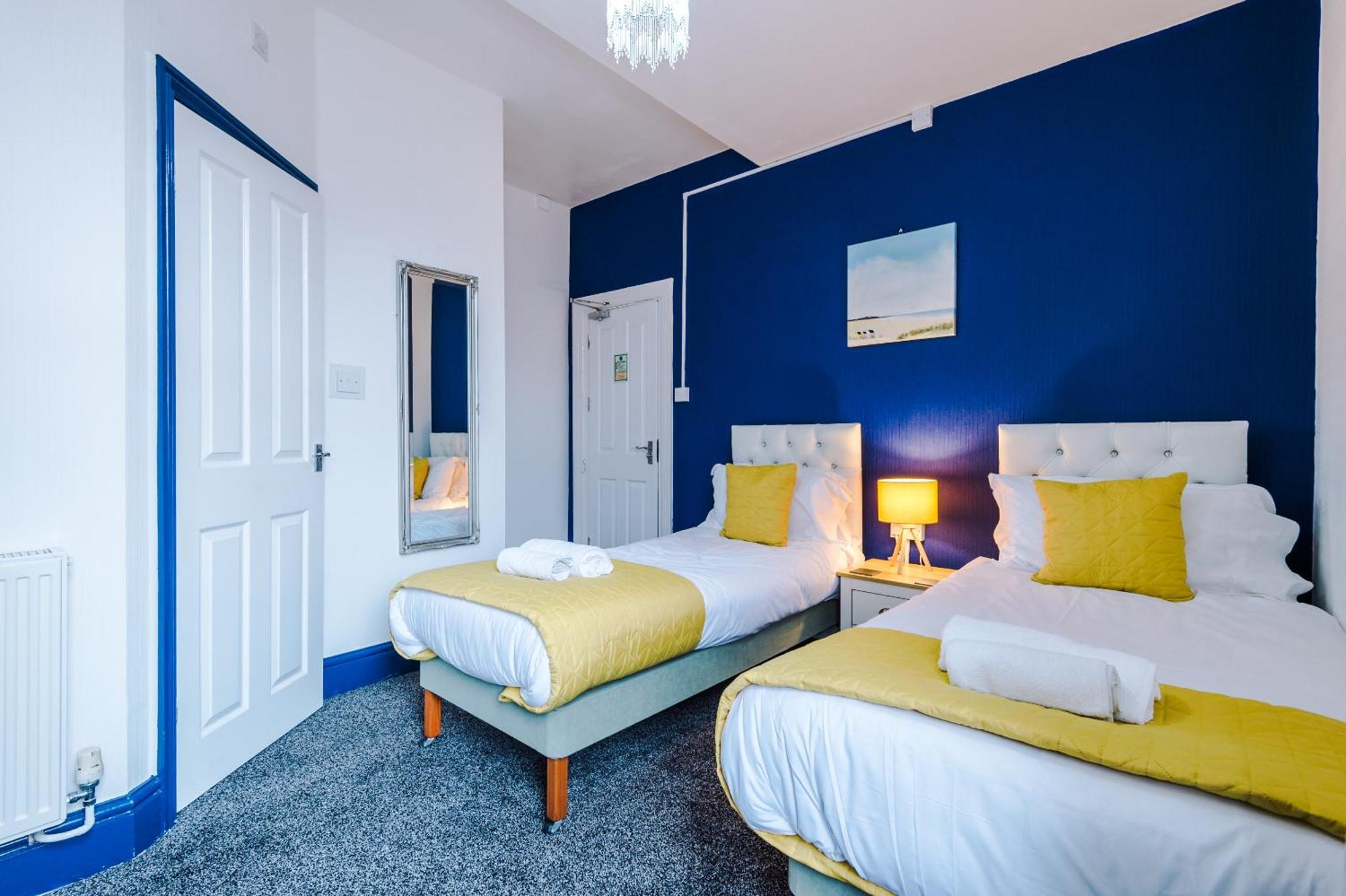 Pebbles Guest House Blackpool Exteriör bild